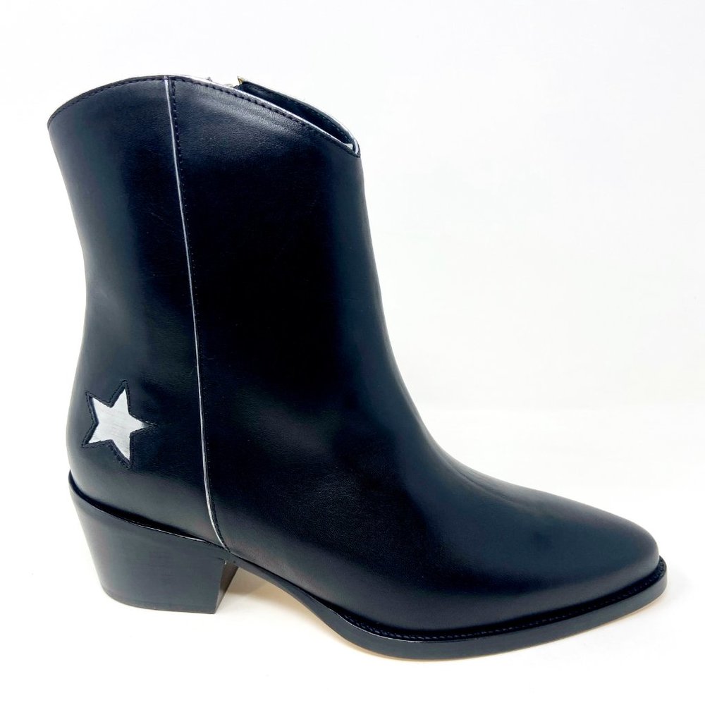 Thursday Boot Womens Black Country Star Western Leather Boots